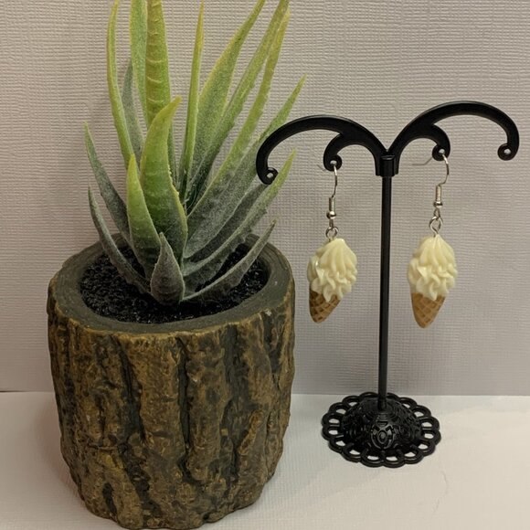 Ice Cream Cone Earring, Funny Food Earring, Gift Idea, Vanilla Ice Cream Cone - Picture 4 of 5
